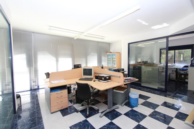 4 sovrum Villa till salu