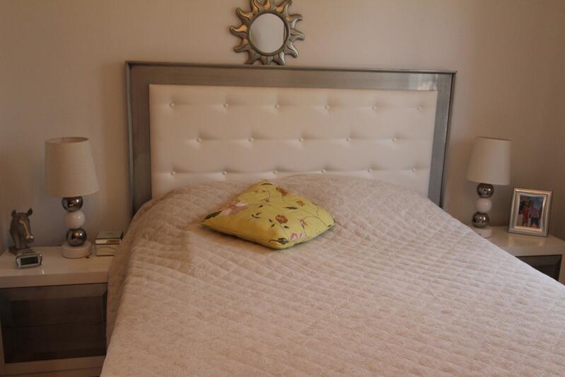 4 спальная комната вилла продается