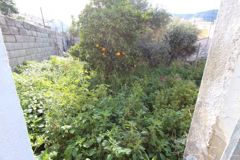 4 bedroom Townhouse for sale