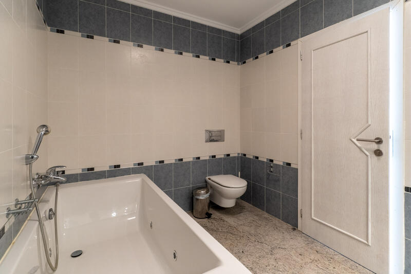 4 Cuarto Villa en venta