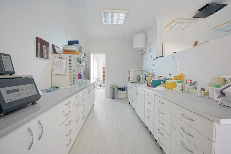 Коммерческая недвижимость продается