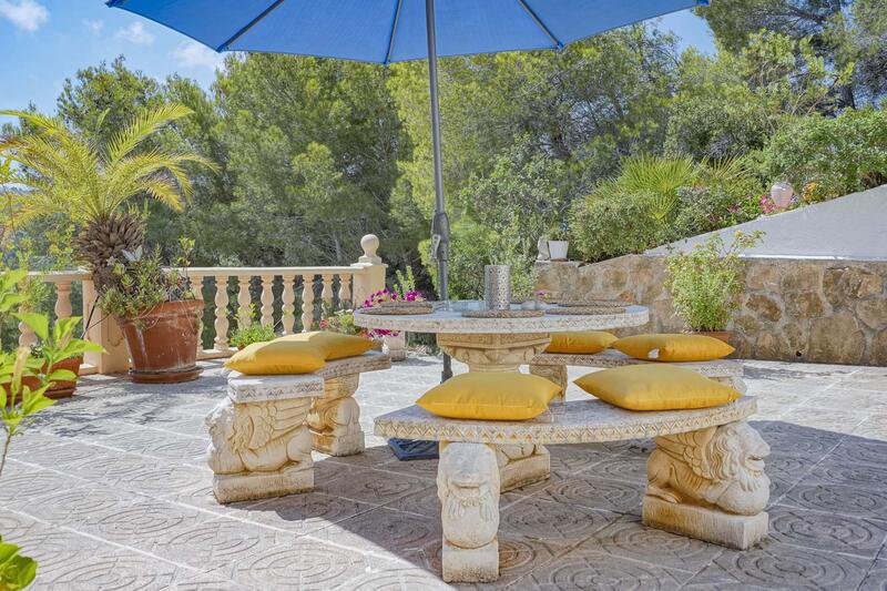 4 спальная комната вилла продается