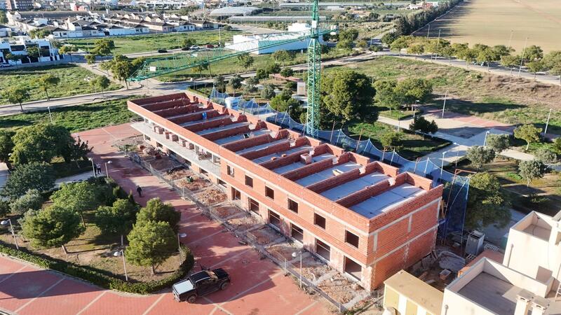 2 bedroom Townhouse for sale