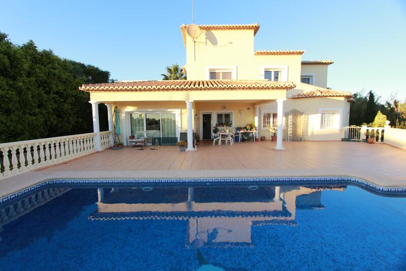 Villa for sale in Calpe, Alicante