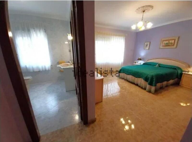 4 slaapkamer Villa Te koop