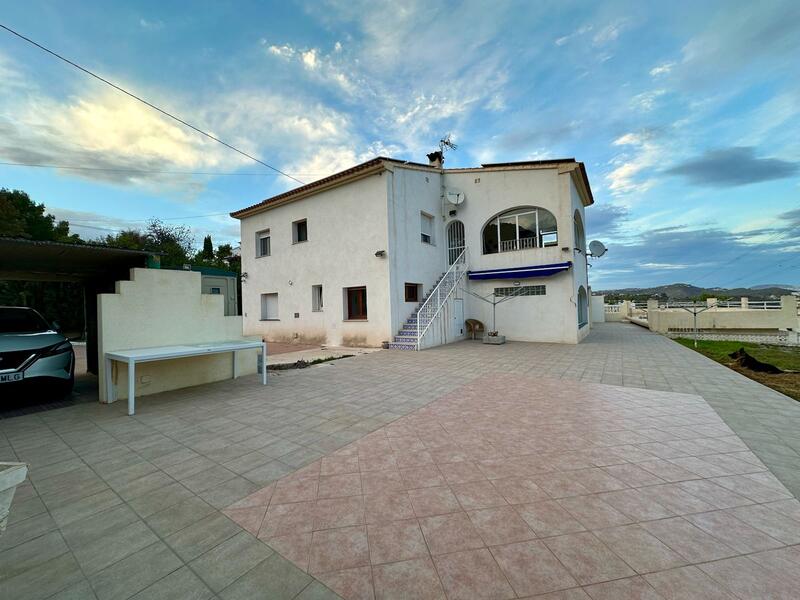 Villa Te koop in Calpe, Alicante