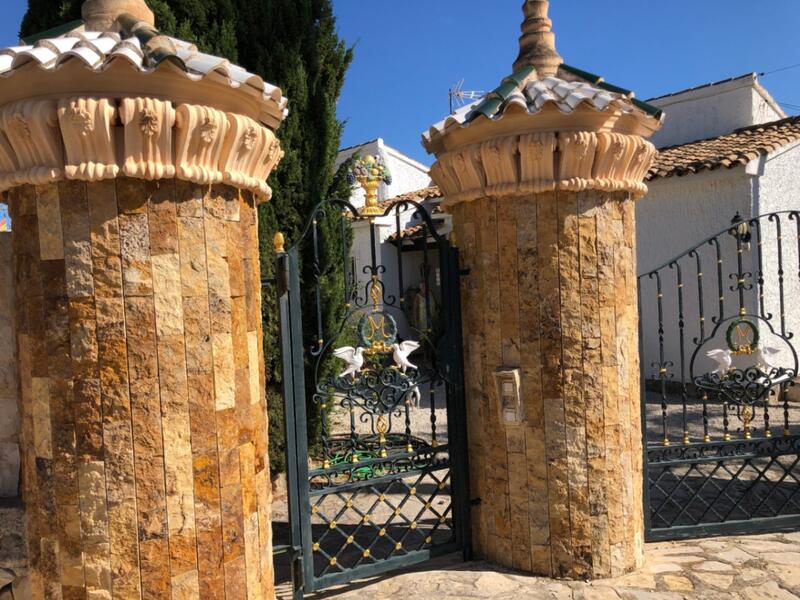 16 soverom Villa til salgs