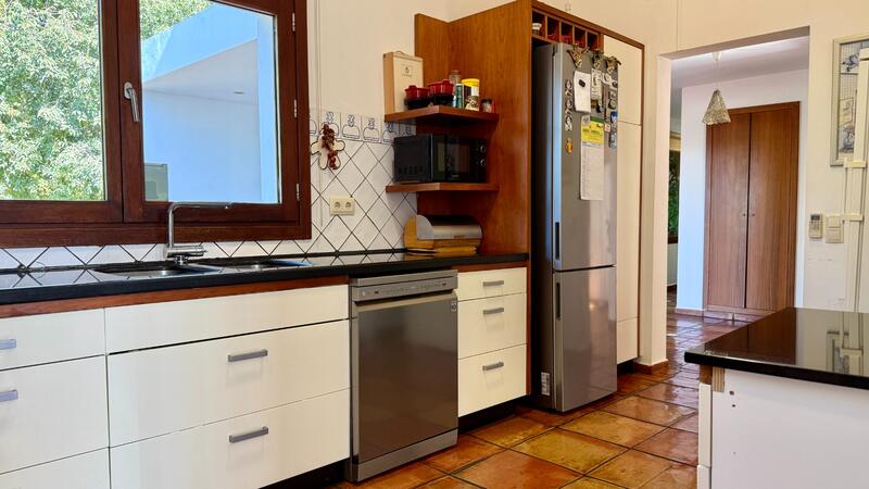 5 спальная комната вилла продается