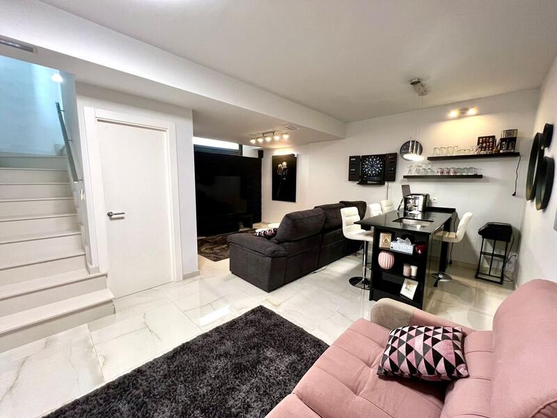 4 slaapkamer Villa Te koop