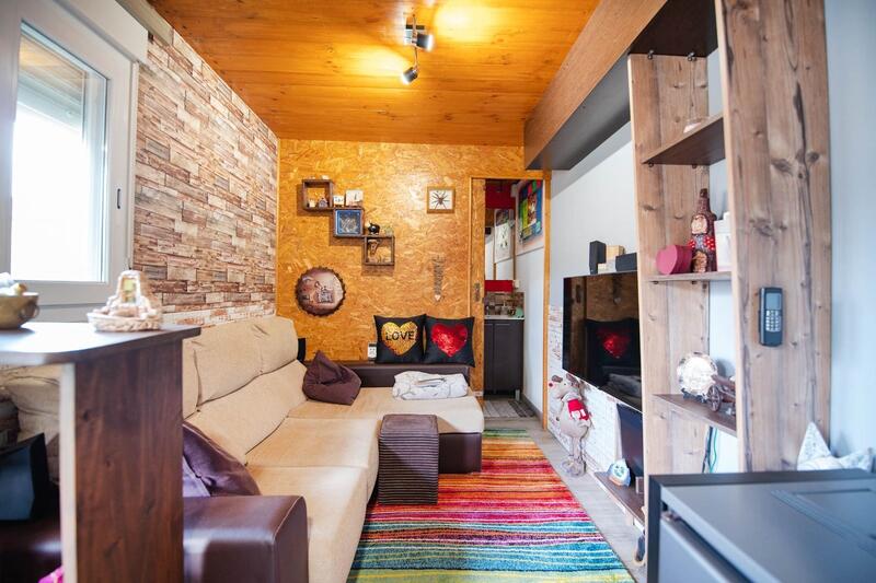 4 спальная комната Деревенский Дом продается