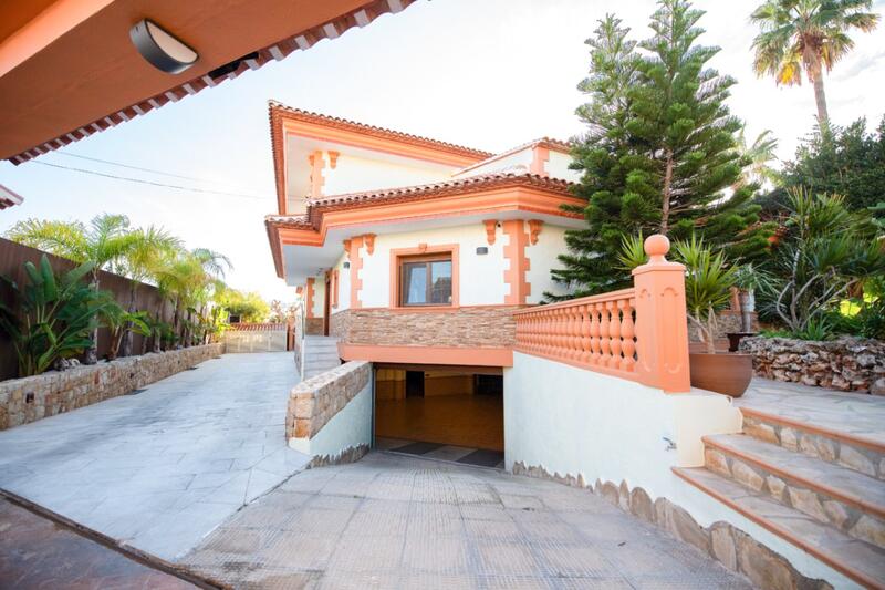 4 bedroom Villa for sale