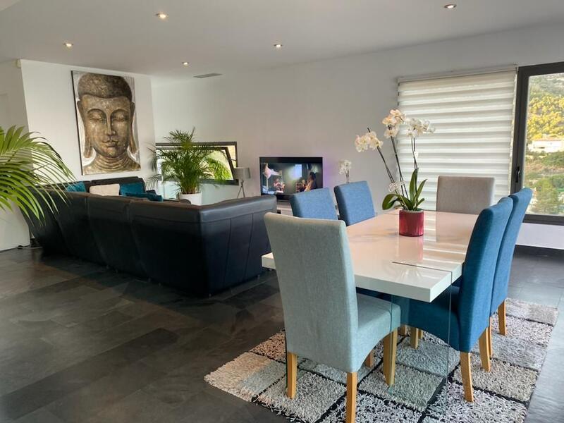 4 bedroom Villa for sale