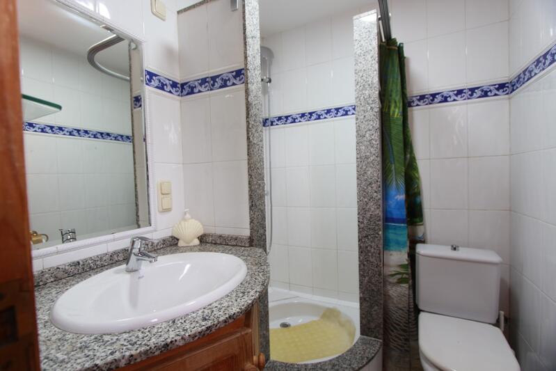 6 bedroom Villa for sale