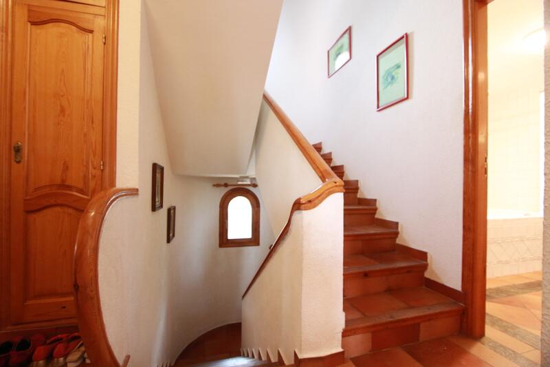 6 bedroom Villa for sale