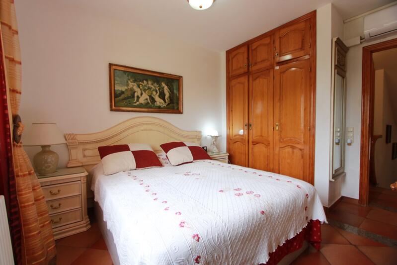 6 bedroom Villa for sale