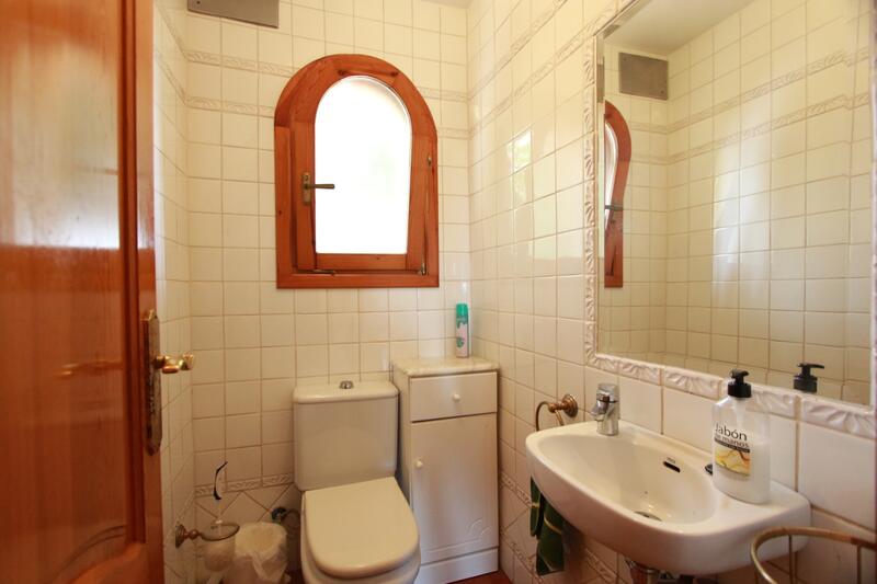 6 bedroom Villa for sale