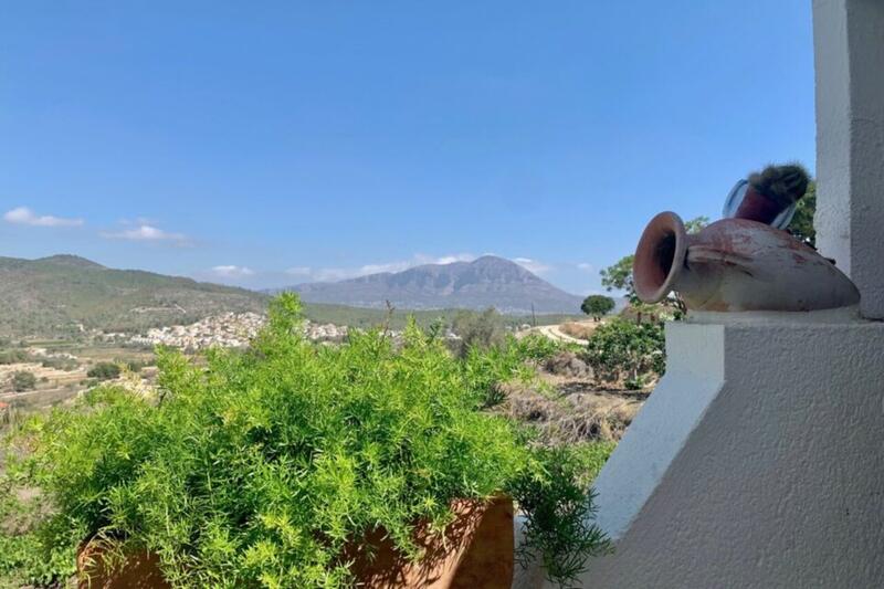 3 bedroom Townhouse for sale