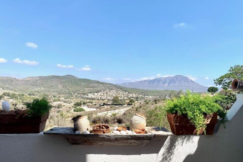 3 bedroom Townhouse for sale