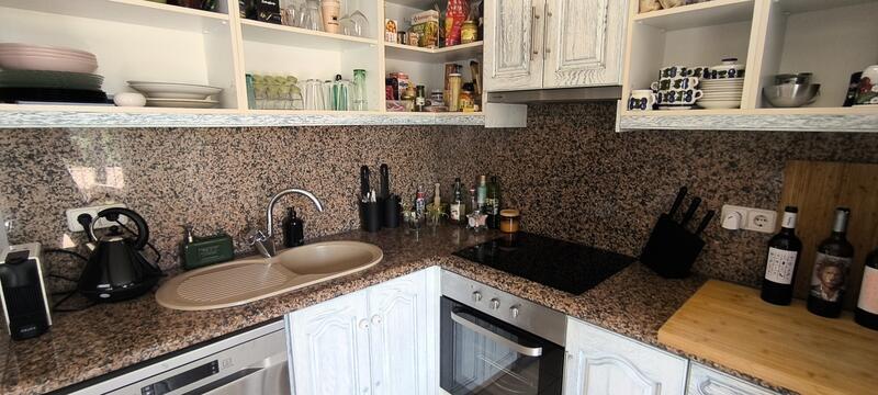 2 bedroom Townhouse for sale