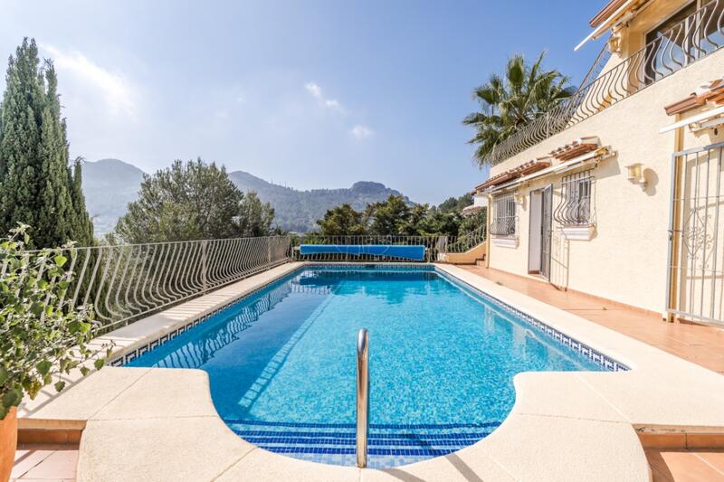 6 chambre Villa à vendre