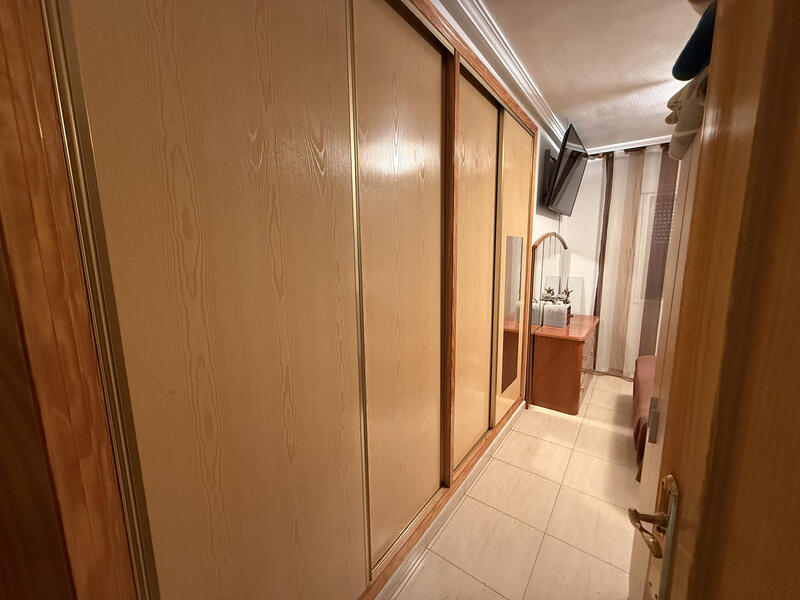 3 slaapkamer Gezinswoning Te koop