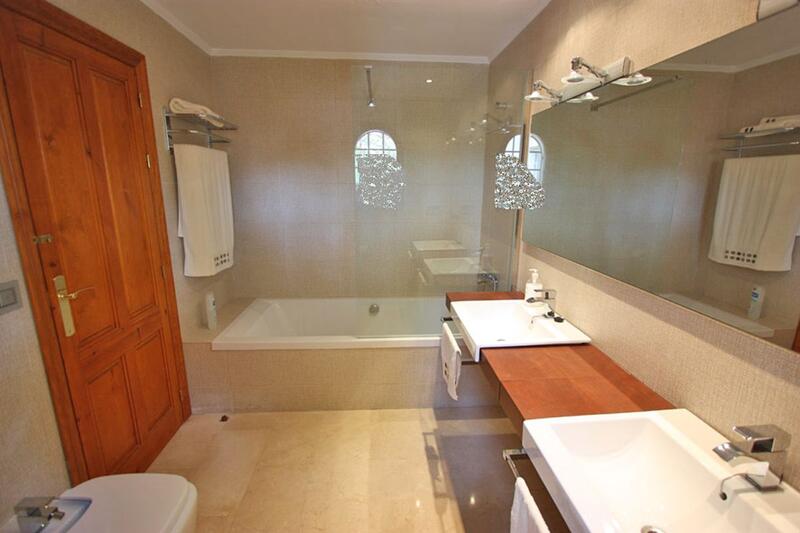 8 soverom Villa til salgs