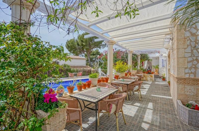 16 Cuarto Local Comercial en venta