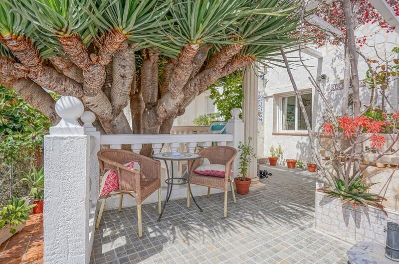 16 Cuarto Local Comercial en venta