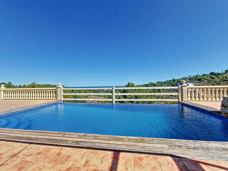 4 Cuarto Villa en venta