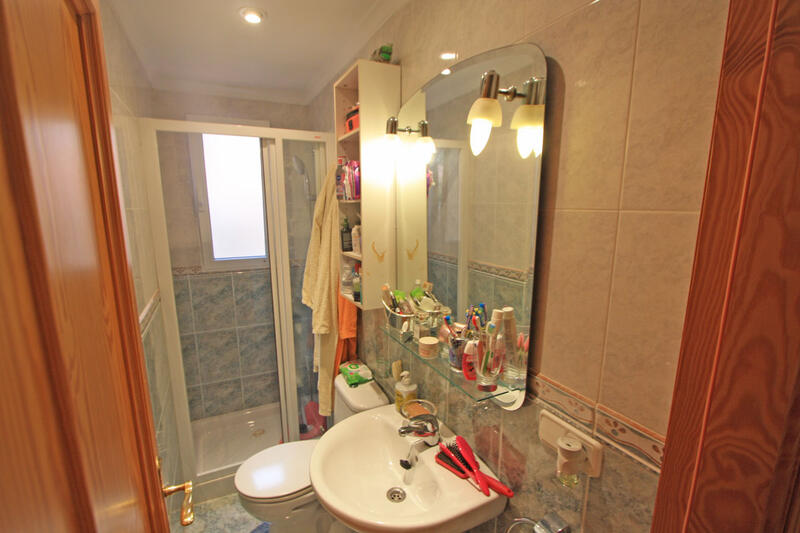 4 Cuarto Villa en venta