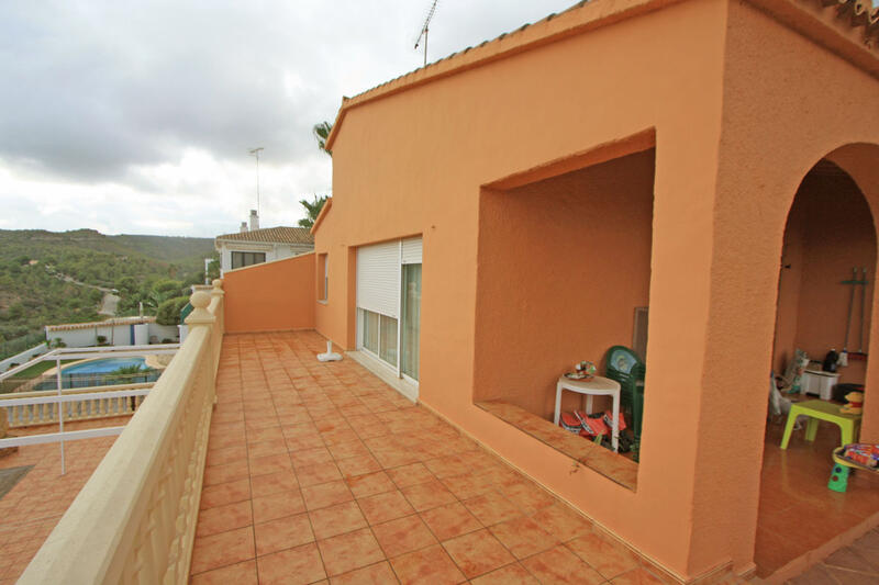 4 Cuarto Villa en venta