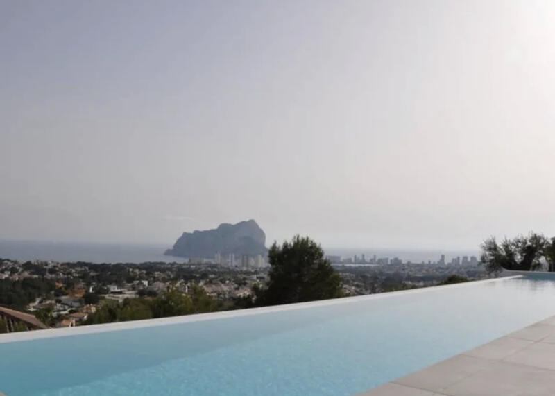 4 bedroom Villa for sale