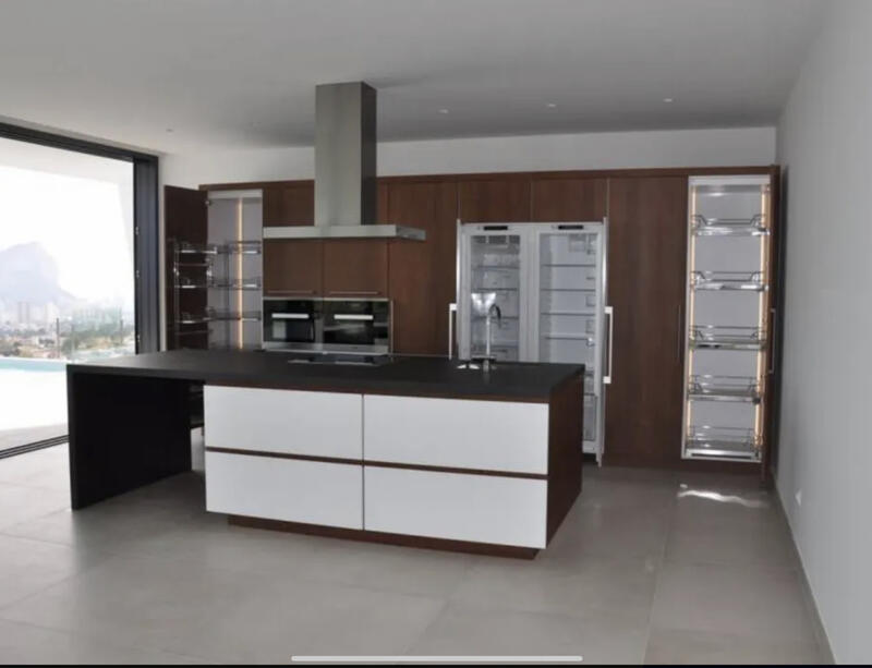 4 bedroom Villa for sale