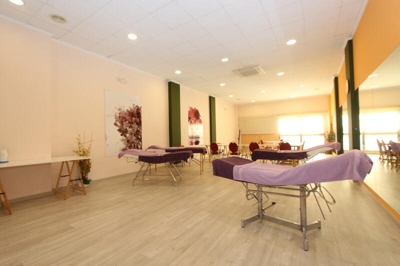 Erhvervsejendom til salg