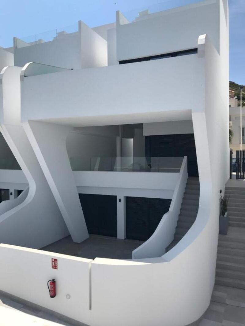 4 Cuarto Villa en venta