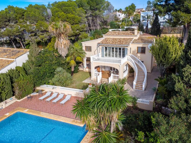 Villa til salg i Moraira, Alicante