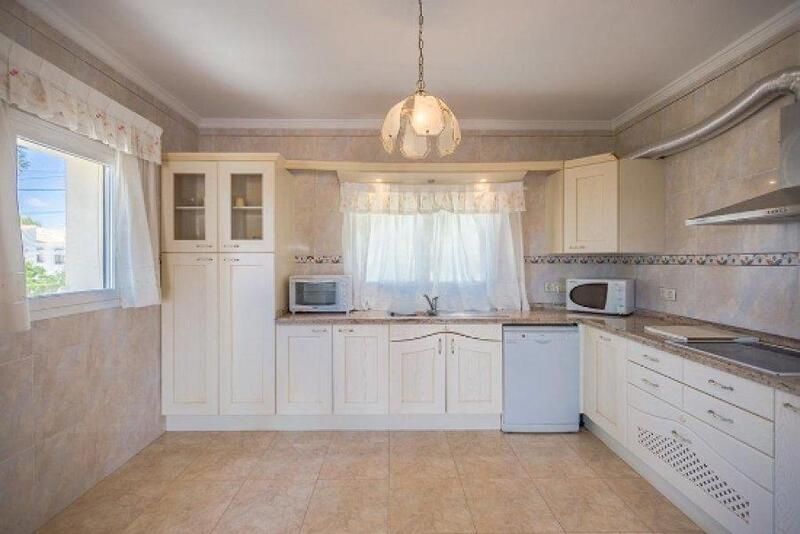 12 bedroom Villa for sale