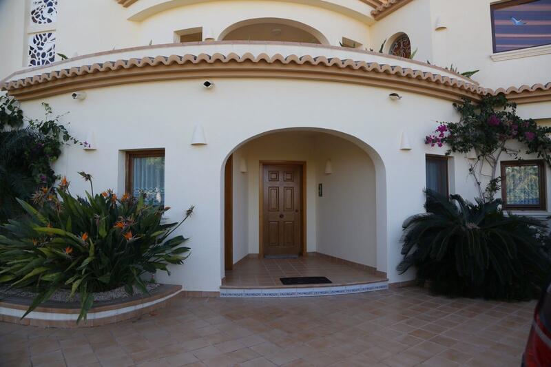 4 Cuarto Villa en venta