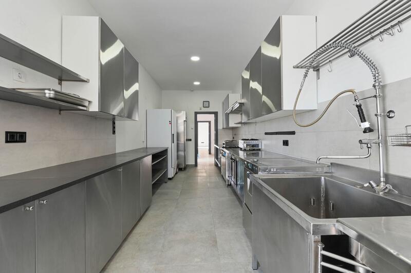 6 Cuarto Villa en venta