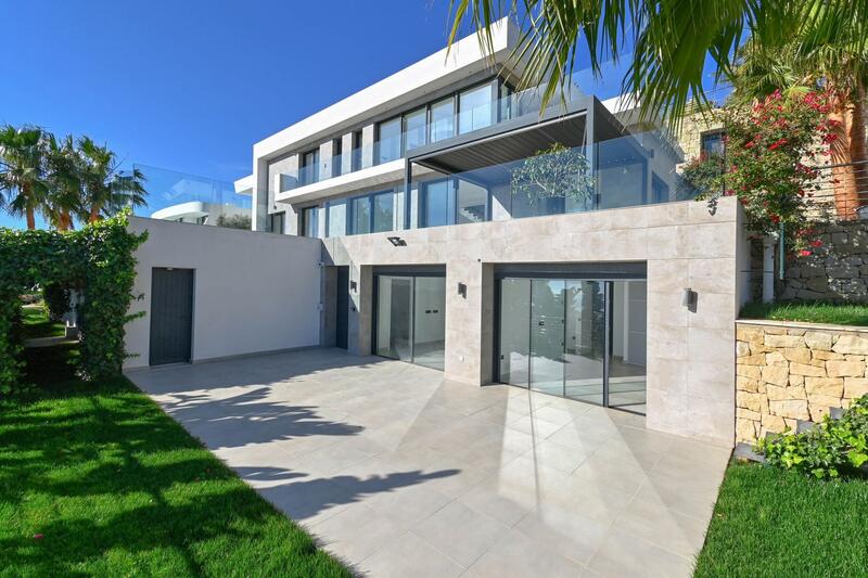 6 Cuarto Villa en venta