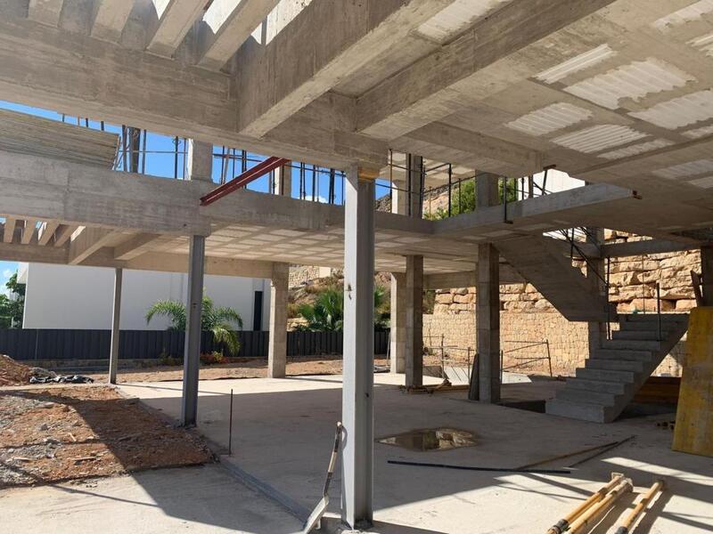 8 Cuarto Villa en venta