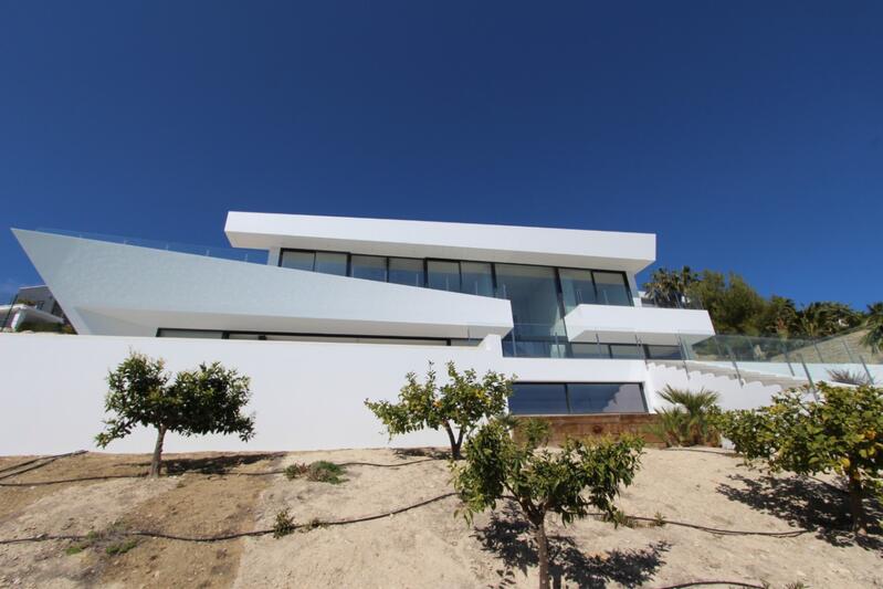 Villa en venta en Benissa, Alicante
