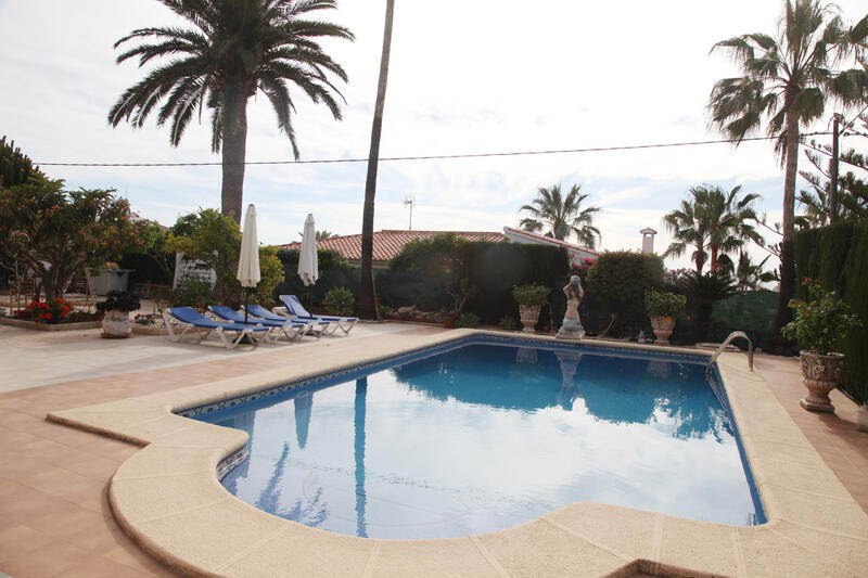 5 bedroom Villa for sale