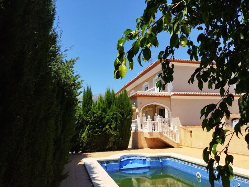 Villa for sale in Calpe, Alicante