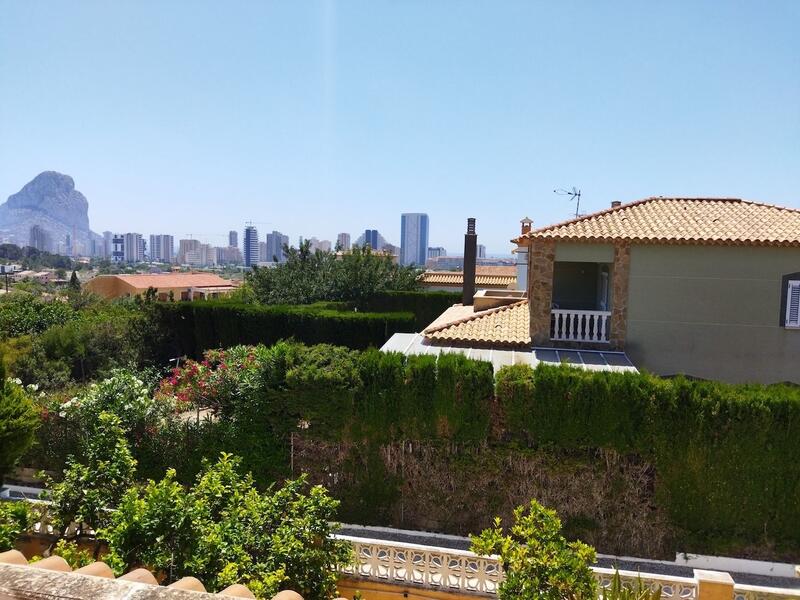 6 bedroom Villa for sale