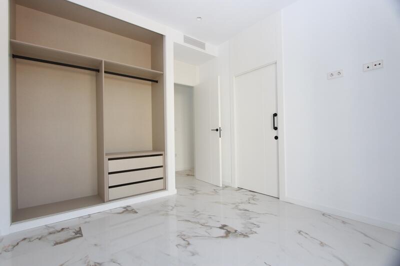 3 bedroom Apartment for sale