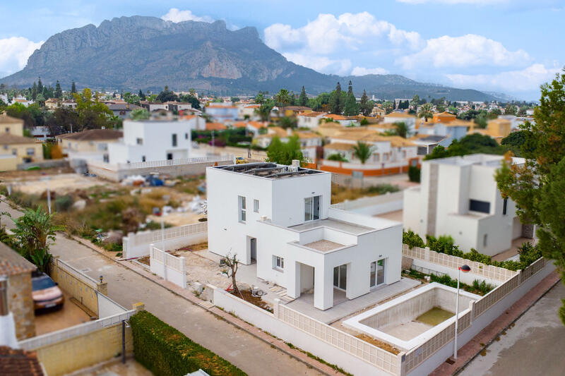 Villa Te koop in Els Poblets, Alicante