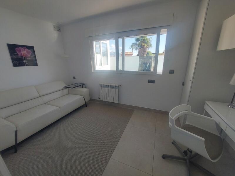 5 bedroom Villa for sale