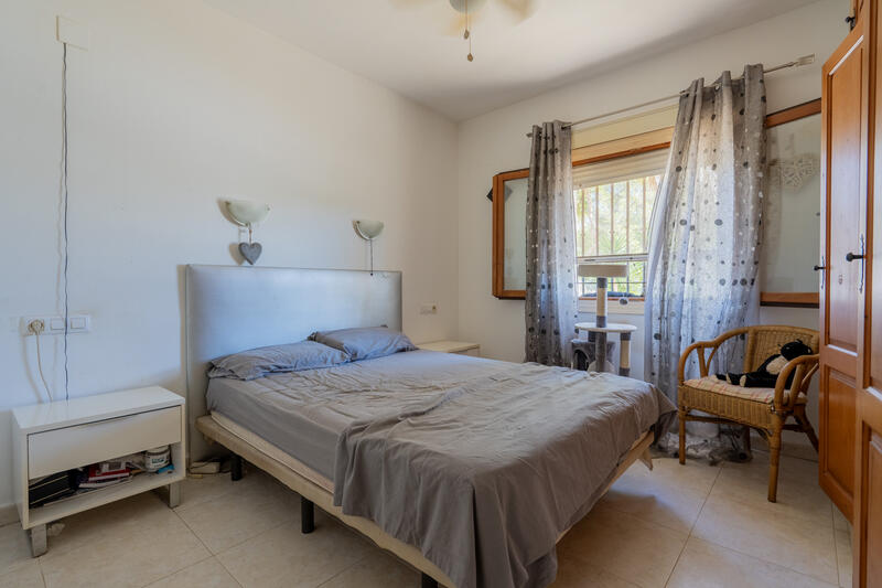 3 Schlafzimmer Villa zu verkaufen 3 Schlafzimmer Villa zu verkaufen