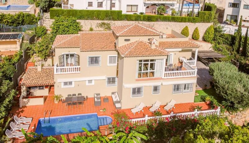 6 bedroom Villa for sale